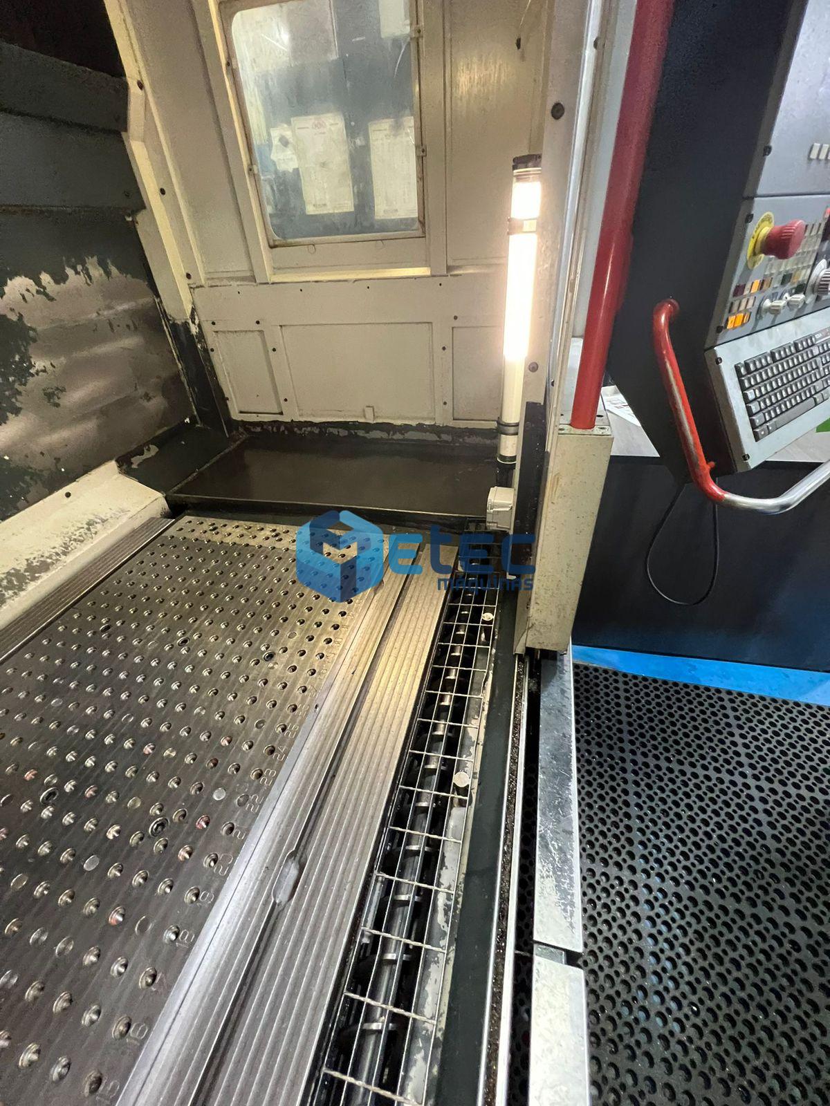 Centro de Usinagem 5 Eixos Fidia K197