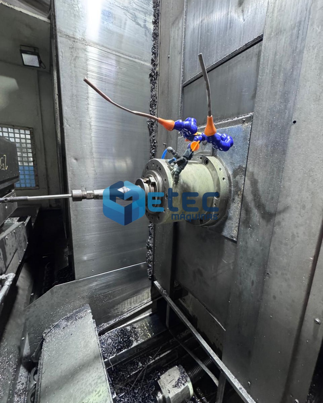 Centro de Usinagem Dahlih HC-2000