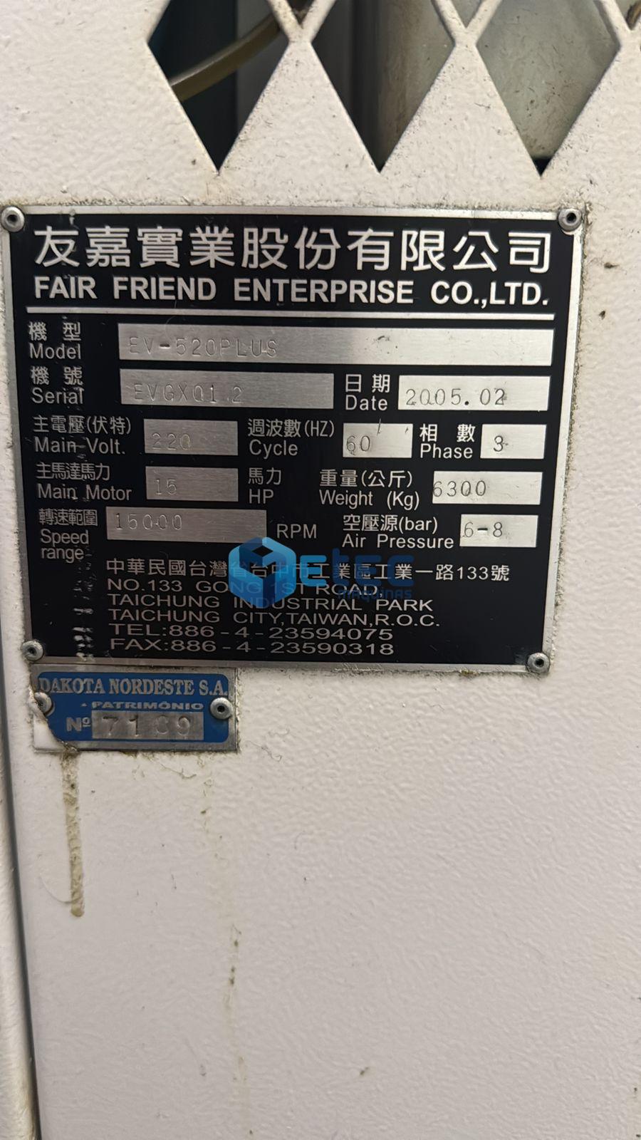 Centro de Usinagem Feeler EV-520 Plus