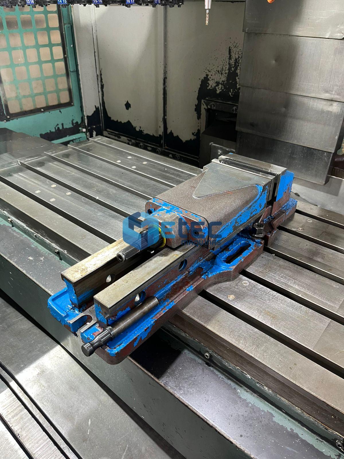 Centro de Usinagem Feeler VM-40S