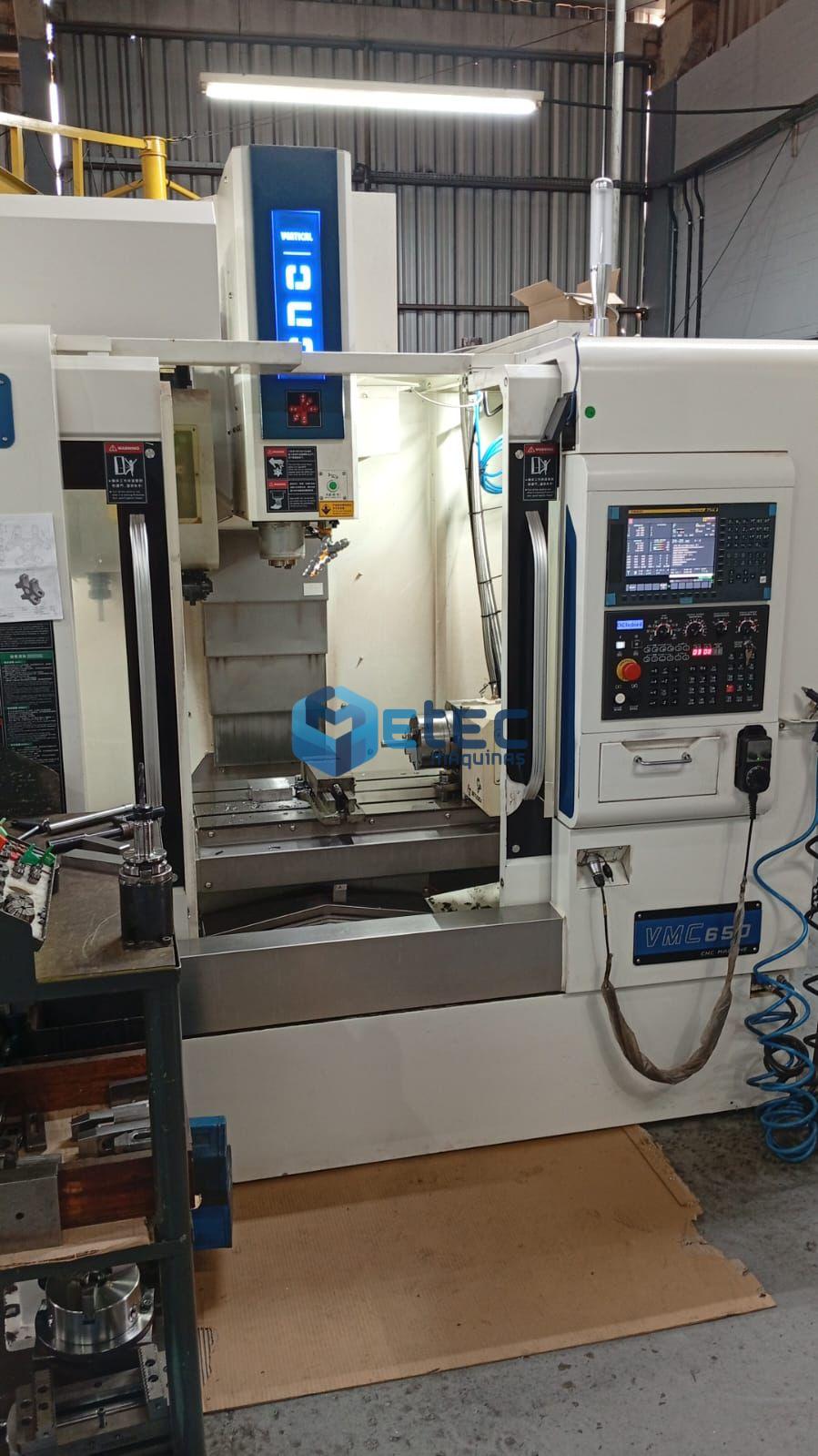 Centro de Usinagem Gama VMC650 + 4° Eixo