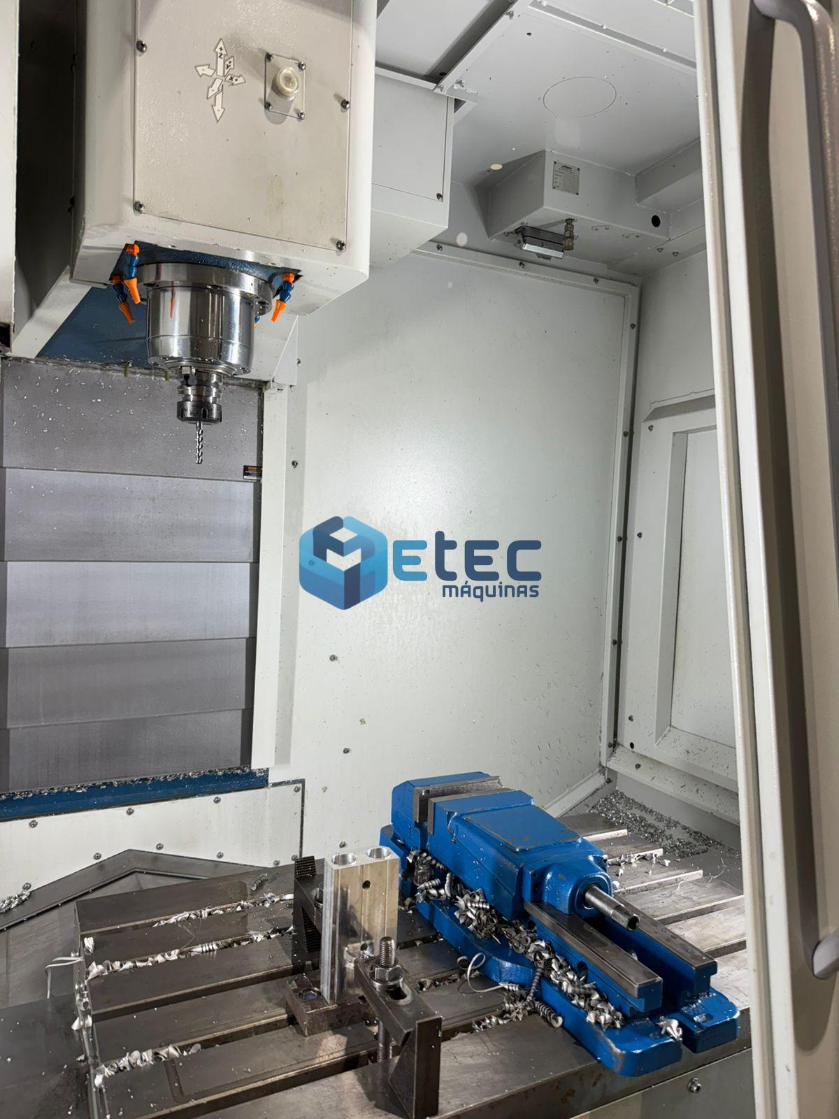 Centro de Usinagem Romi D800 + 4° Eixo - Nova Geração