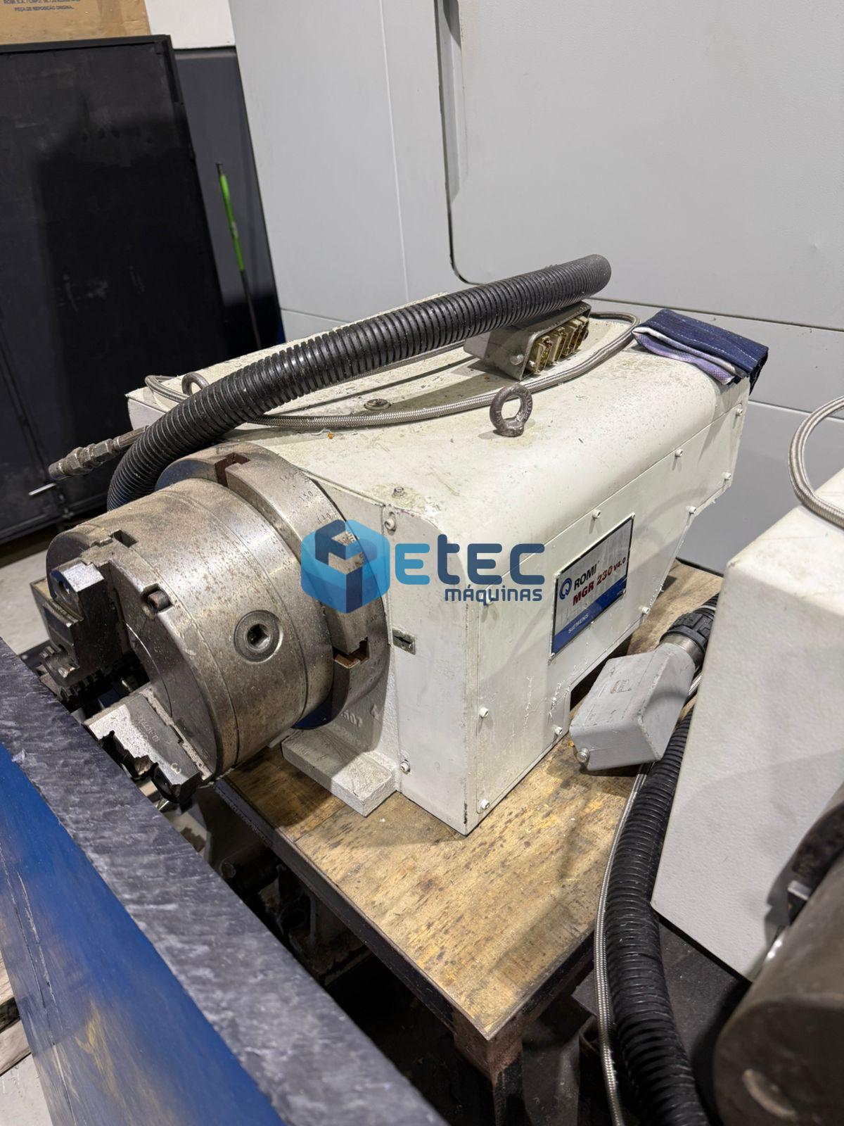 Centro de Usinagem Romi D800 + 4° Eixo - Nova Geração