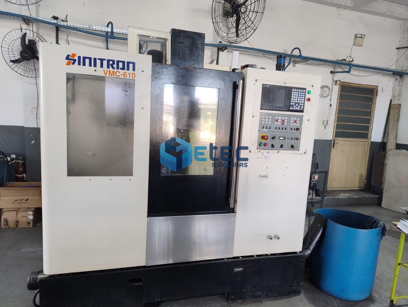 Centro de Usinagem Sinitron VMC-610