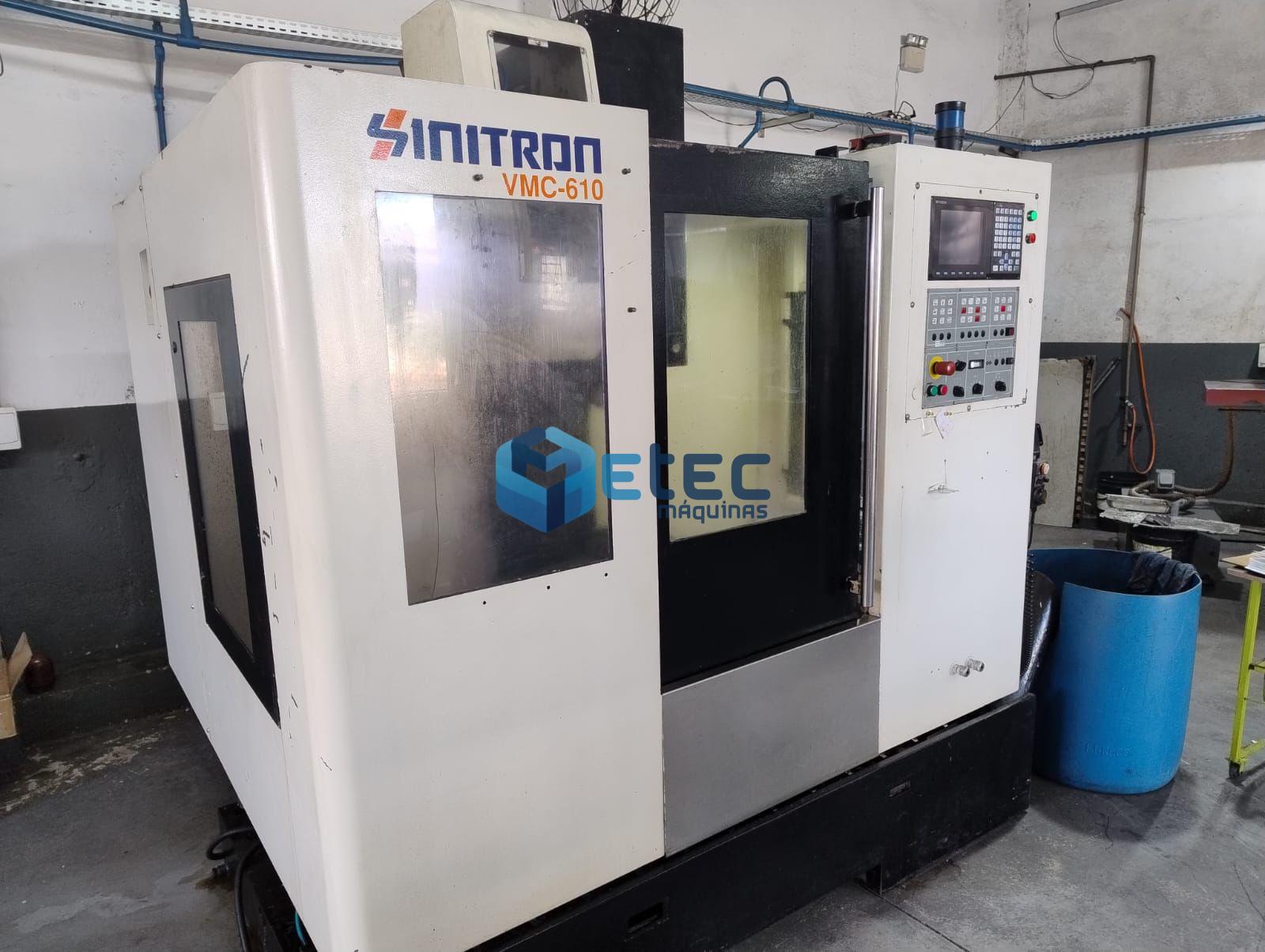 Centro de Usinagem Sinitron VMC-610