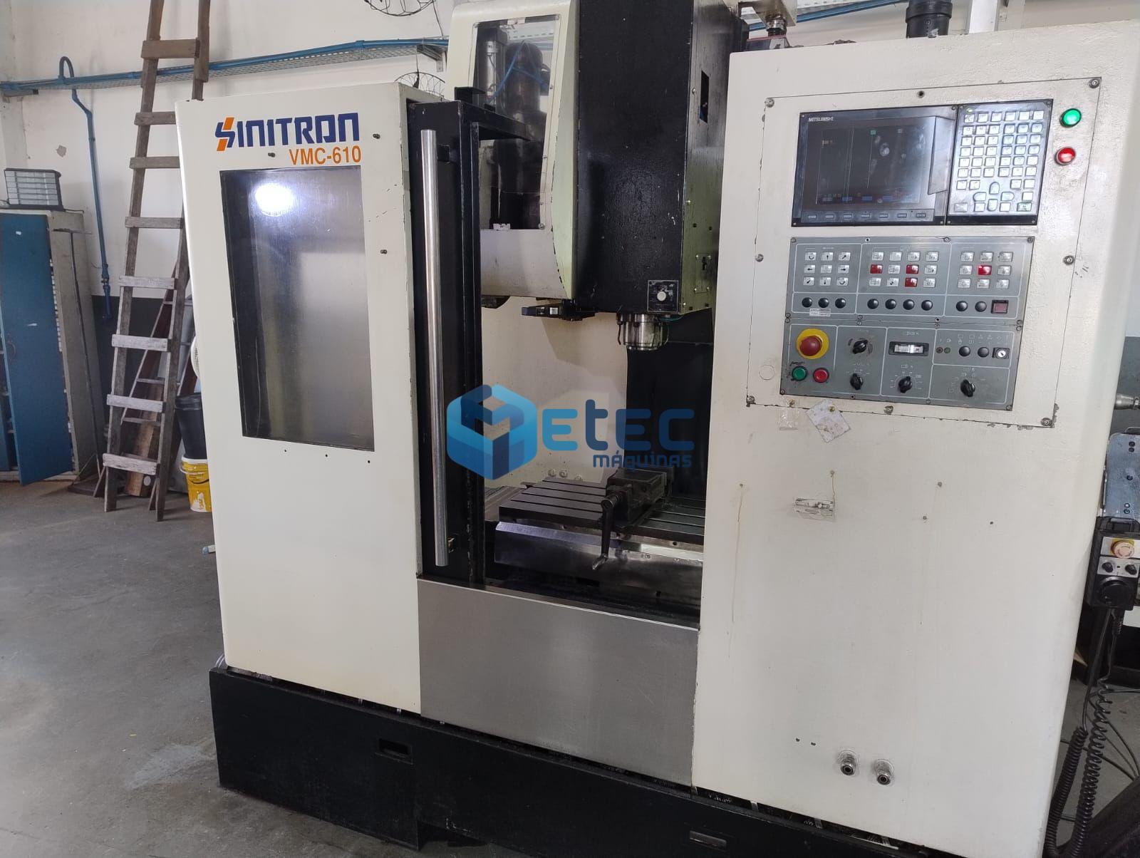 Centro de Usinagem Sinitron VMC-610