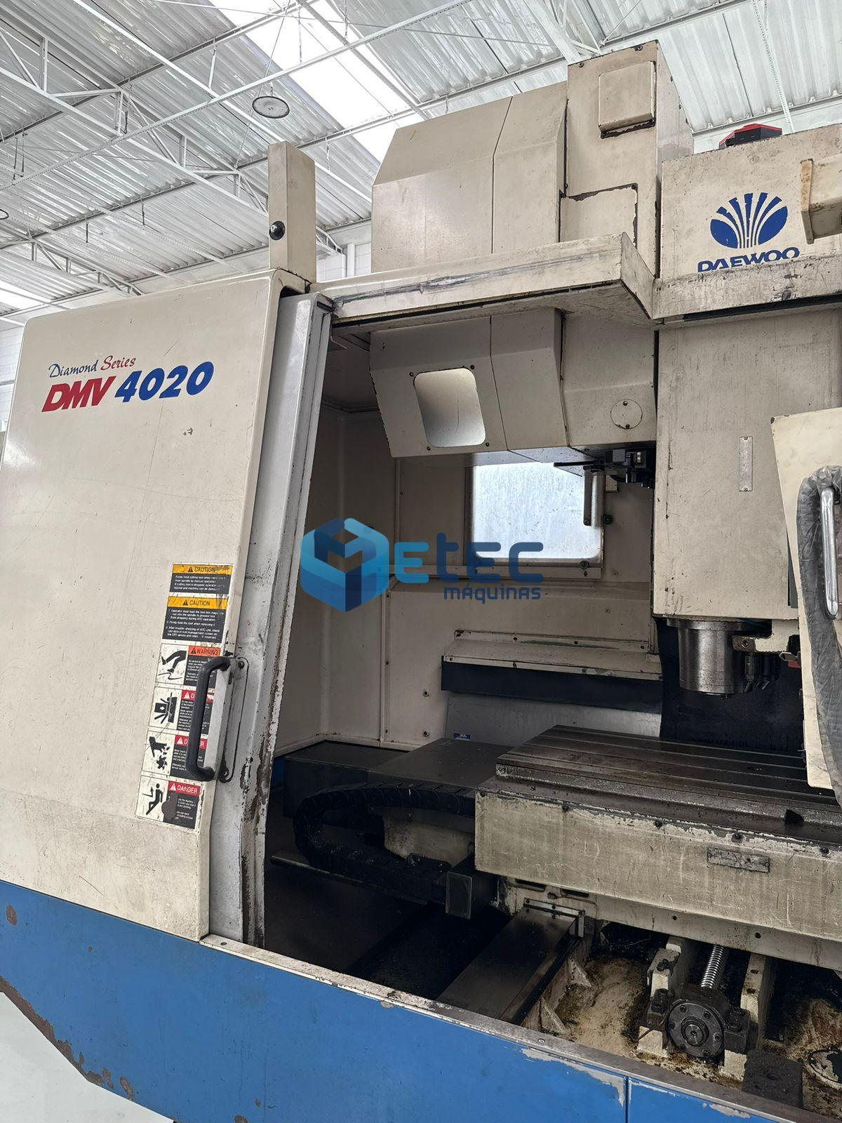 Centro de Usinagem Doosan Daewoo DMV 4020