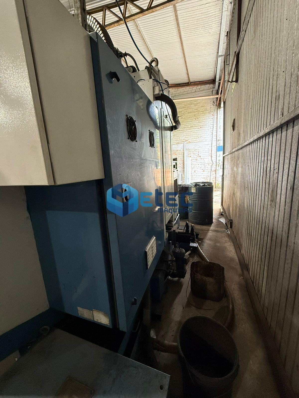 Centro de Usinagem Dyna DM4322