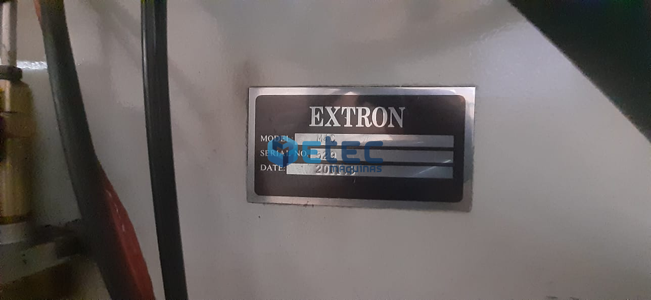 Centro de Usinagem Vertical Extron M4C 11