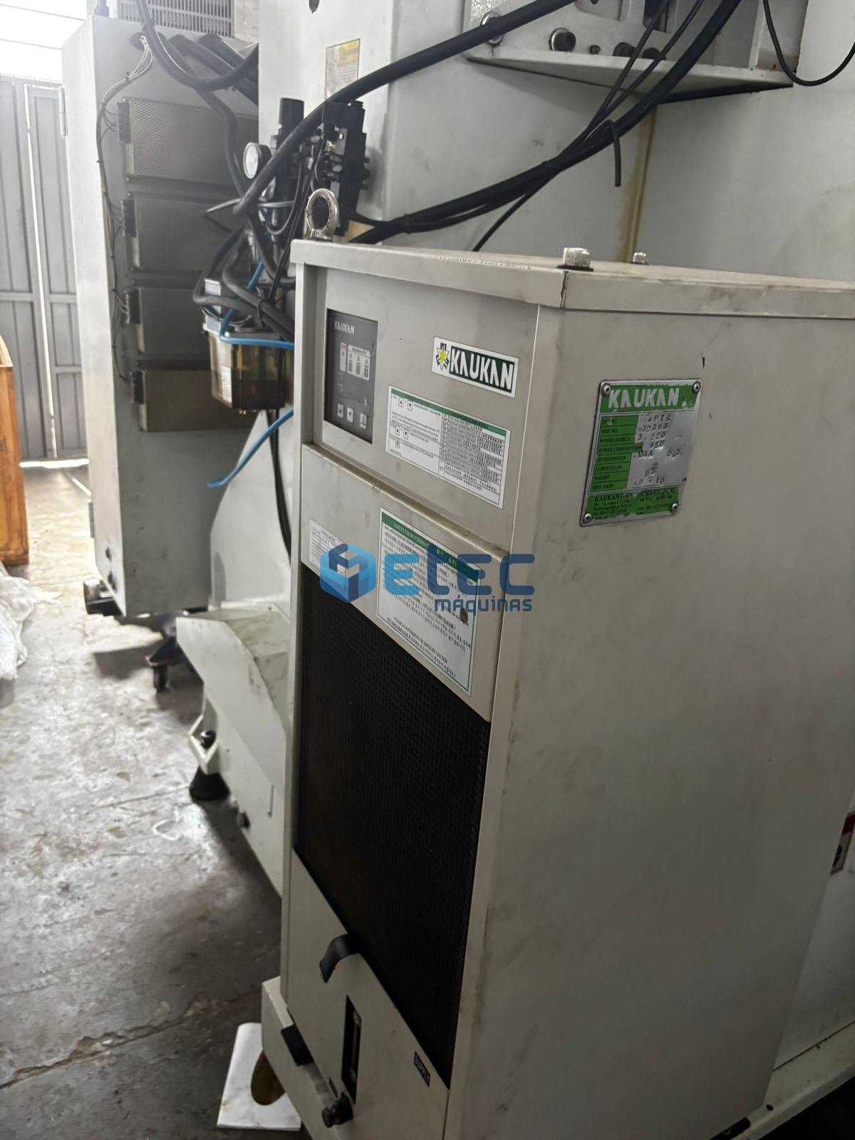 Centro de Usinagem Vertical Extron M4C 11