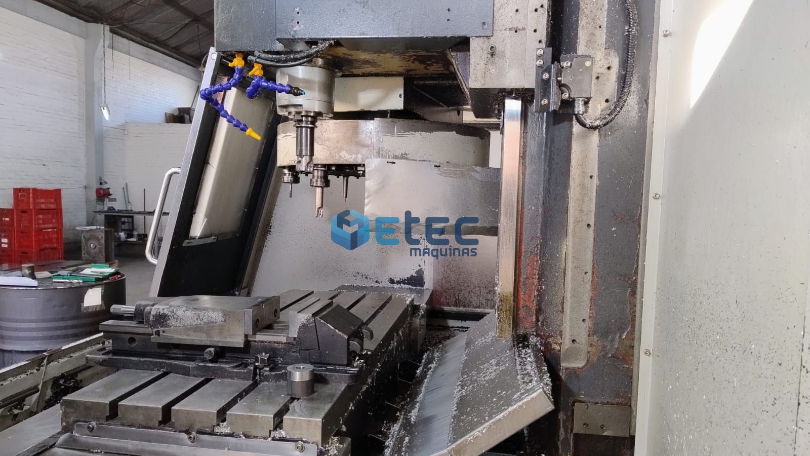 Centro de Usinagem Vertical Feeler FV-1000