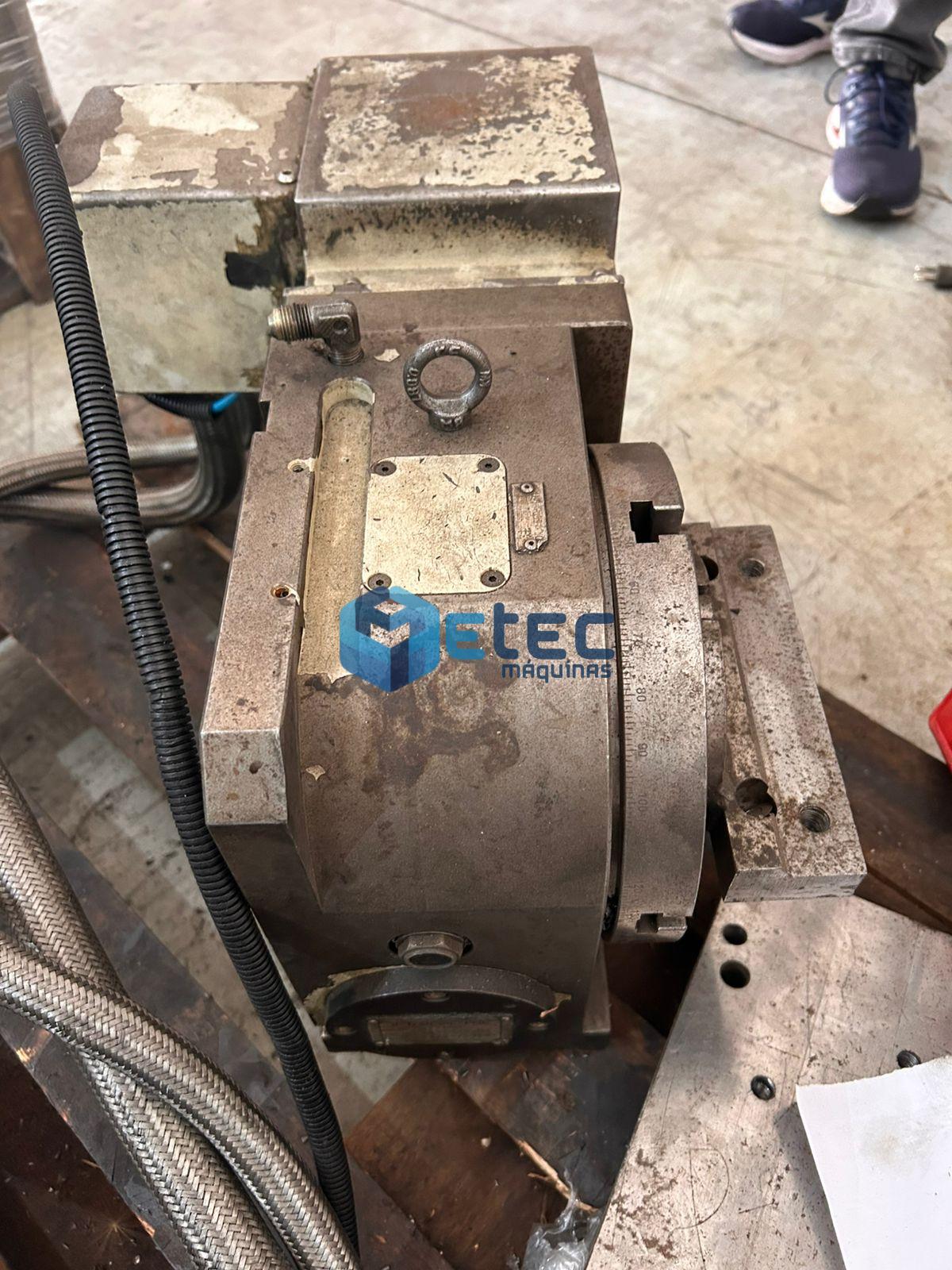 Centro de Usinagem Vertical Finecut Com 4° Eixo Detron