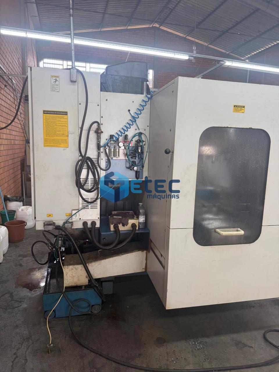 Centro de Usinagem Romi Discovery 760