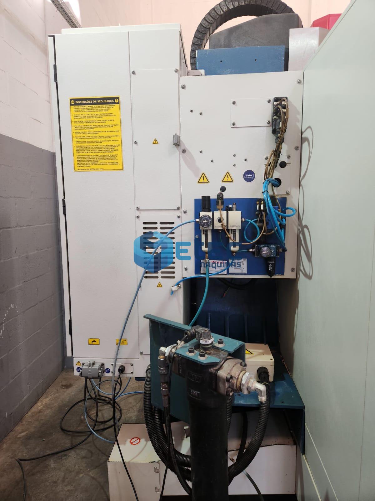 Centro de Usinagem Romi Discovery D760 Fanuc