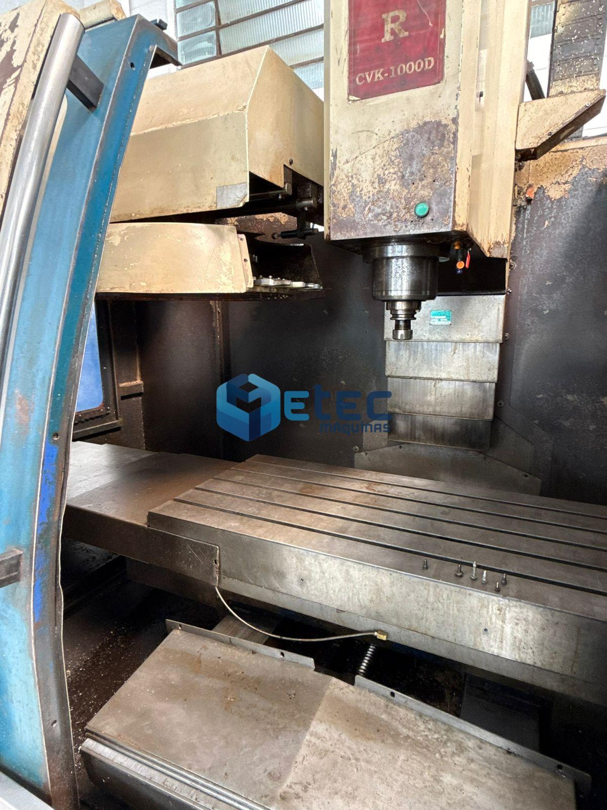 Centro de Usinagem Veker CVK1000D