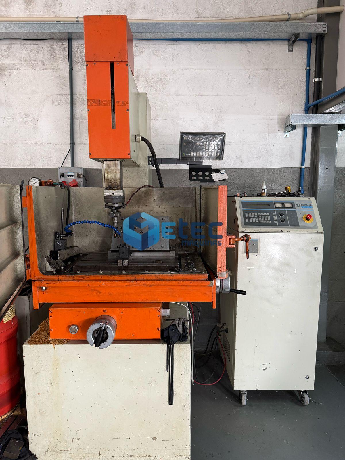 Eletroerosão Engemaq EDM 440NC