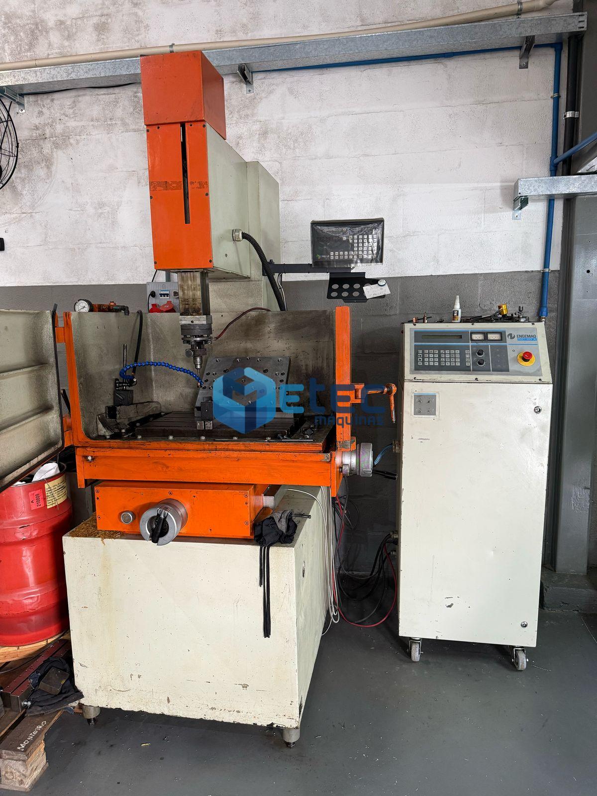 Eletroerosão Engemaq EDM 440NC