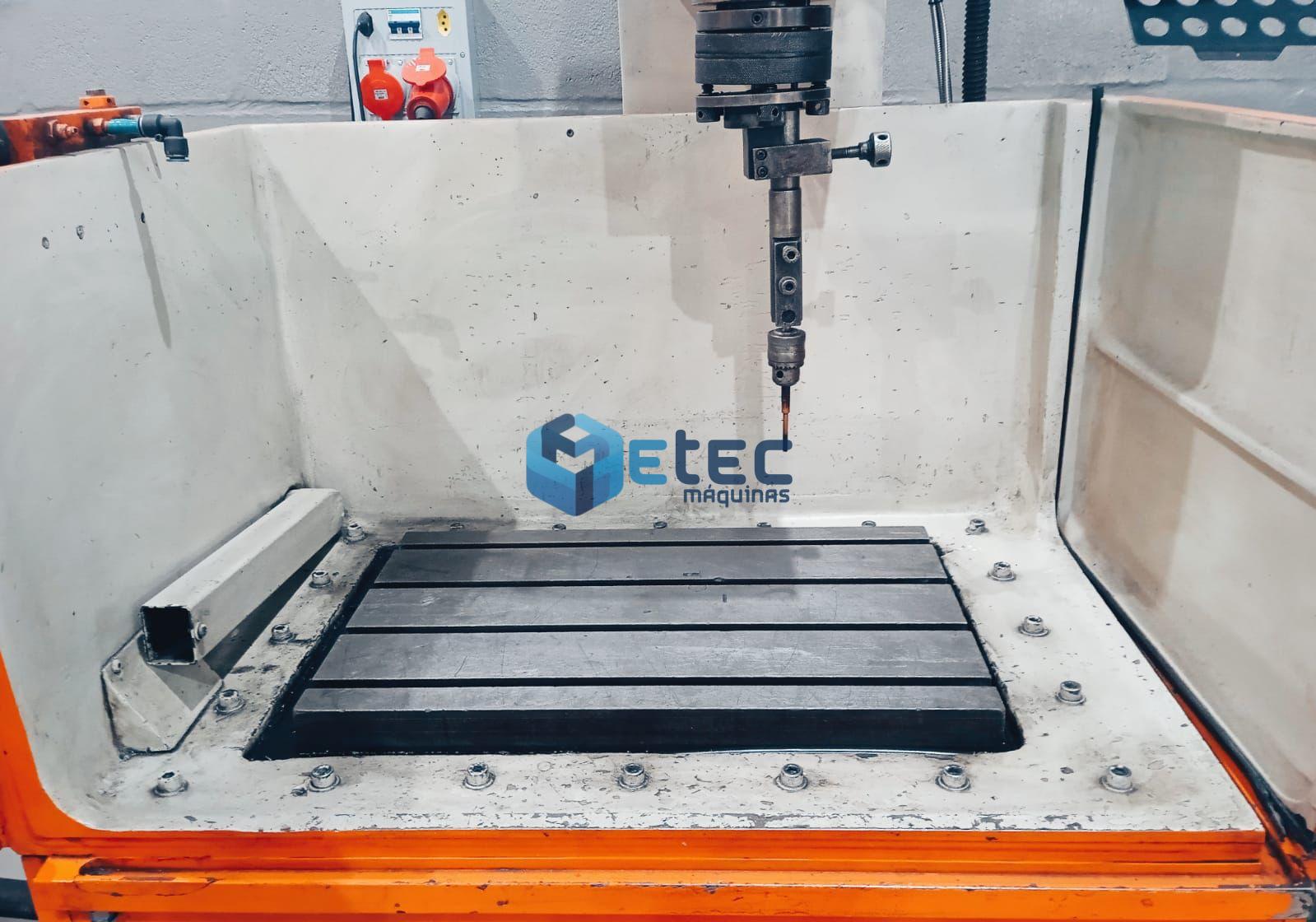 Eletroerosão Engemaq EDM 440NC