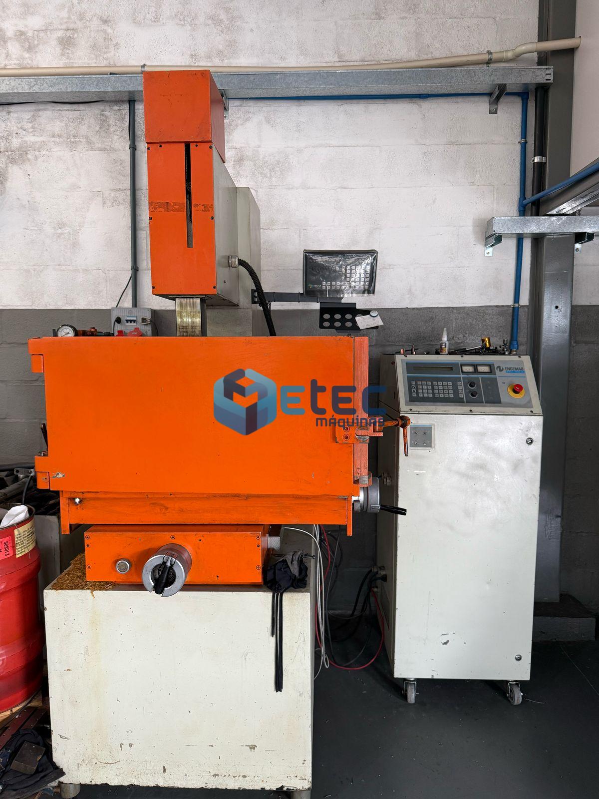 Eletroerosão Engemaq EDM 440NC