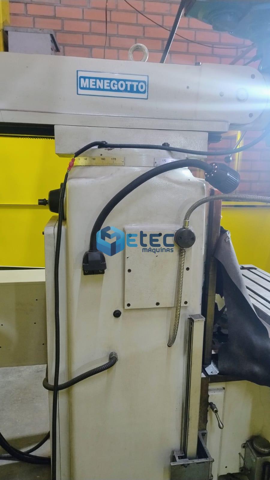 Fresadora Ferramenteira Convencional Menegotto ISO 40 NR12