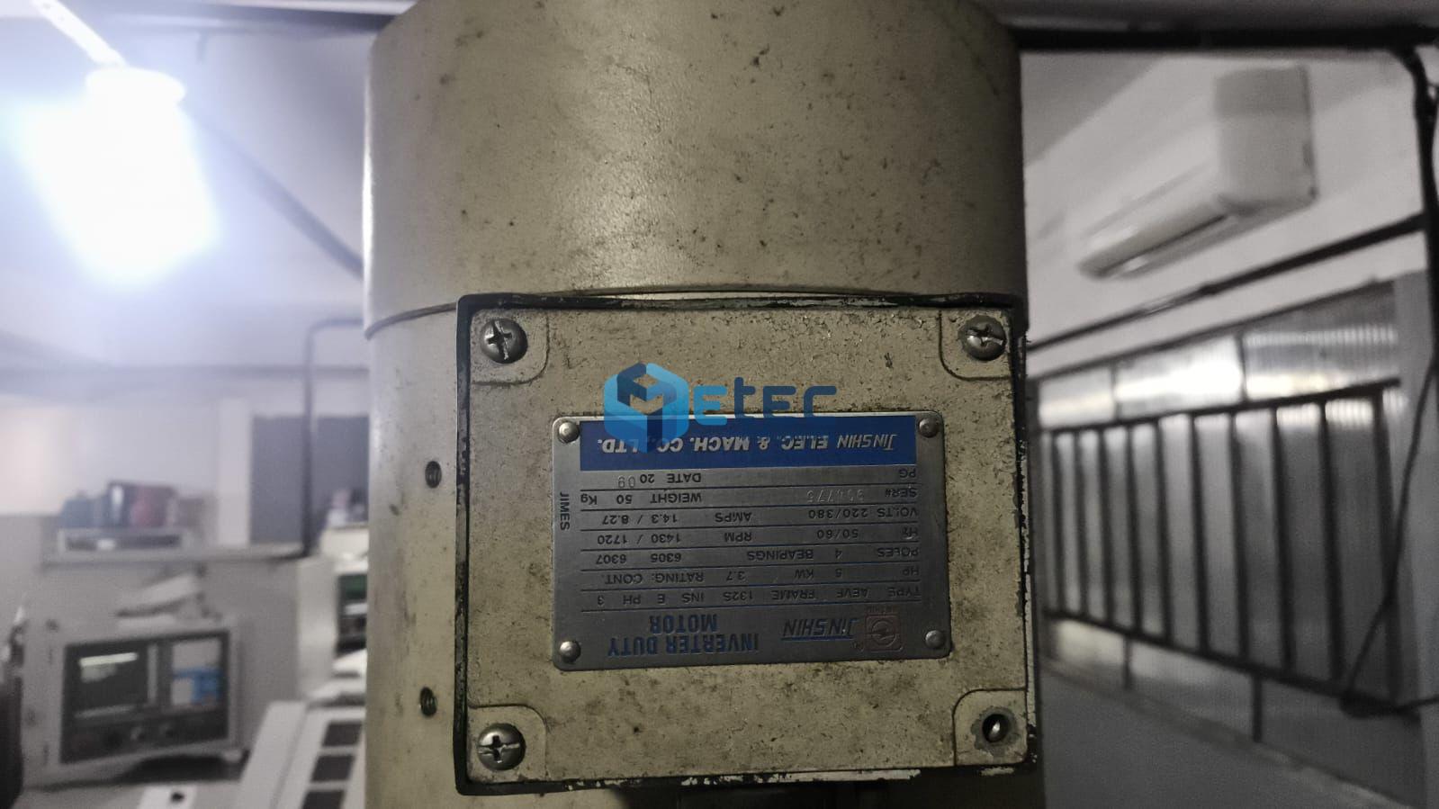 Fresadora Ferramenteira Sinitron SI4 - ISO40