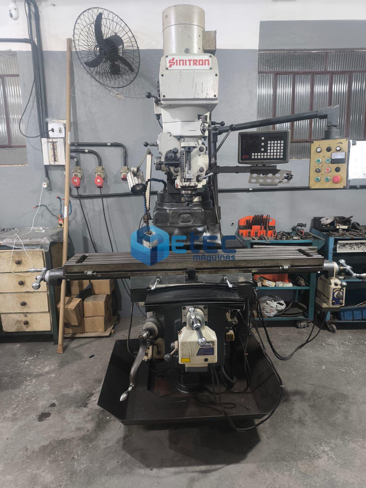 Fresadora Ferramenteira Sinitron SI4 - ISO40