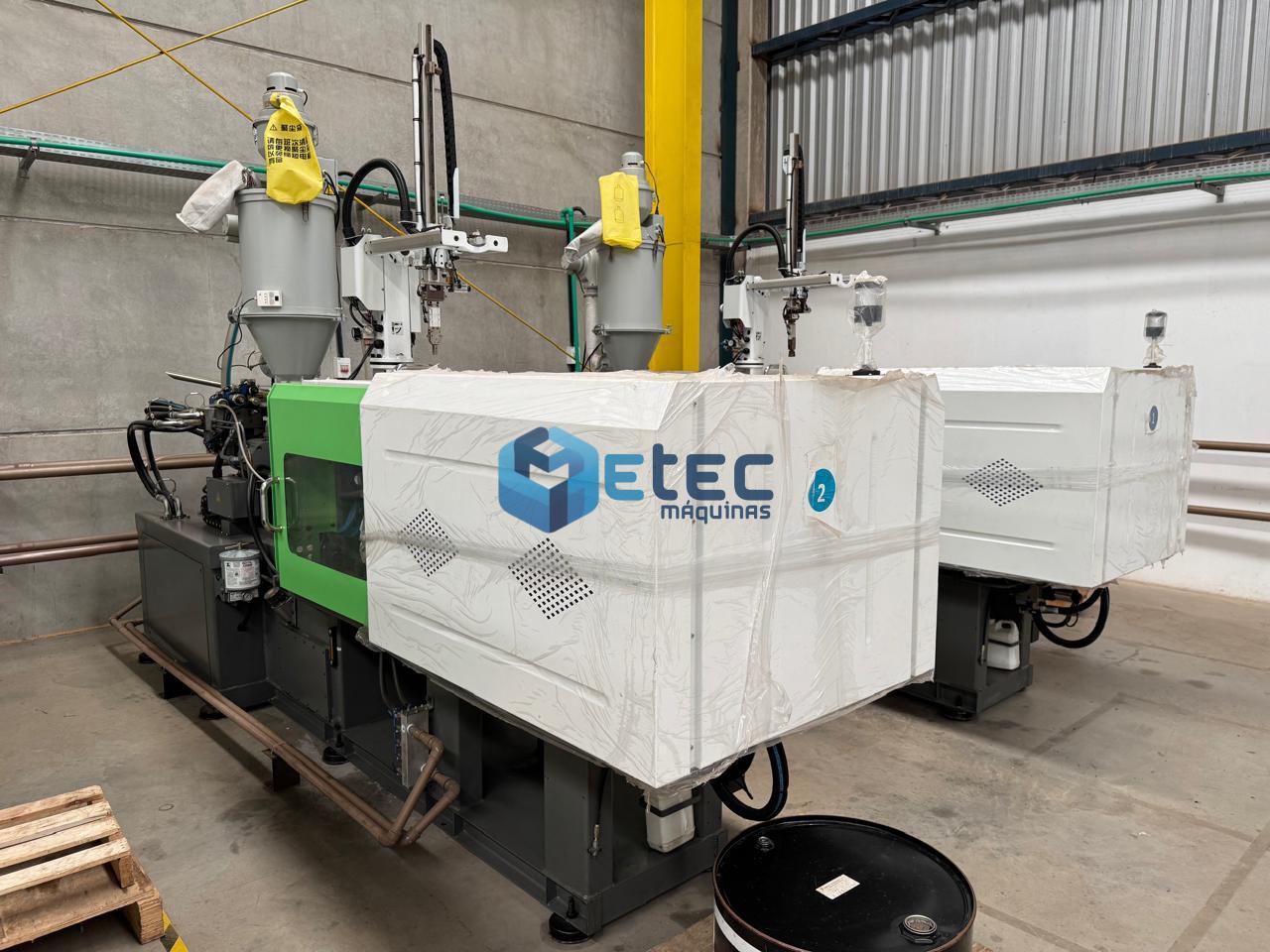 Injetora de Plástico WELLTEC - 90Se II - com Robô