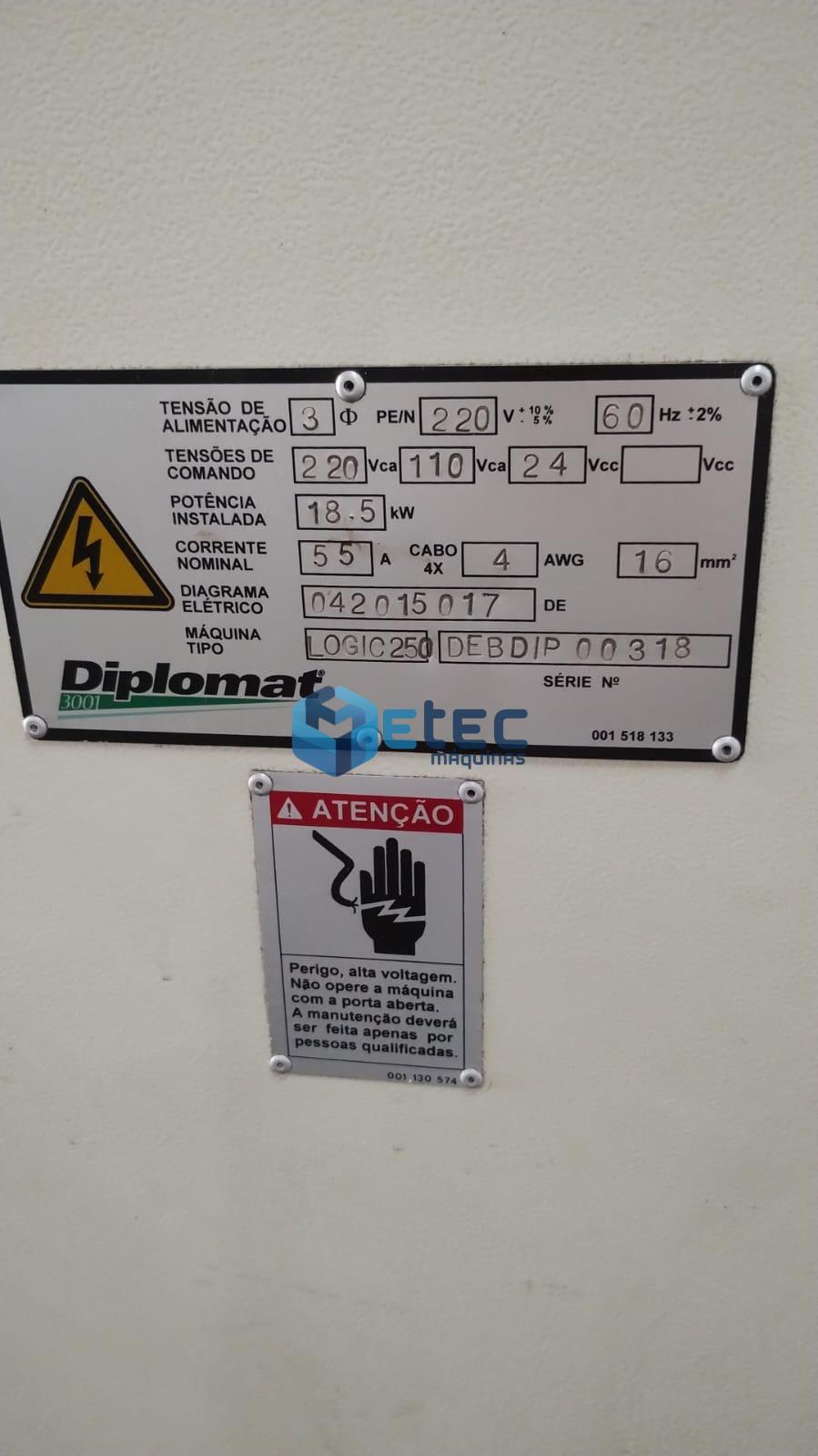 Torno CNC Diplomat Logic 250