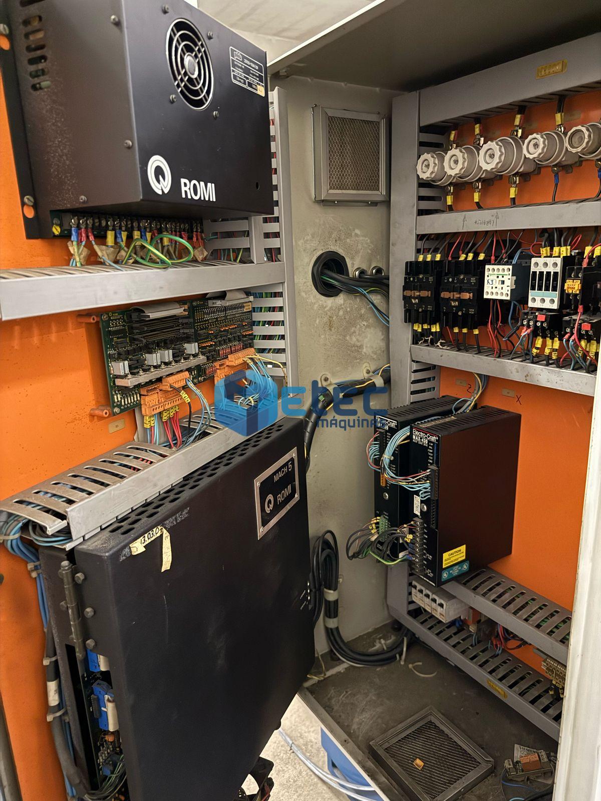 Torno CNC Romi Centur 30R