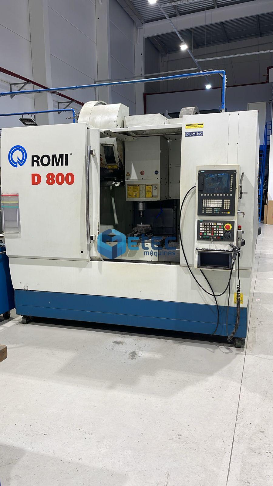 Centro de Usinagem Romi D800 + 4º Eixo