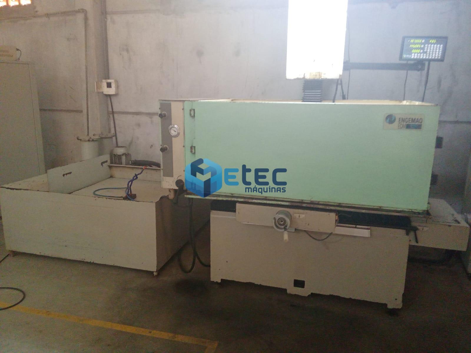 Eletroerosão 900NC Engemaq por Pentração