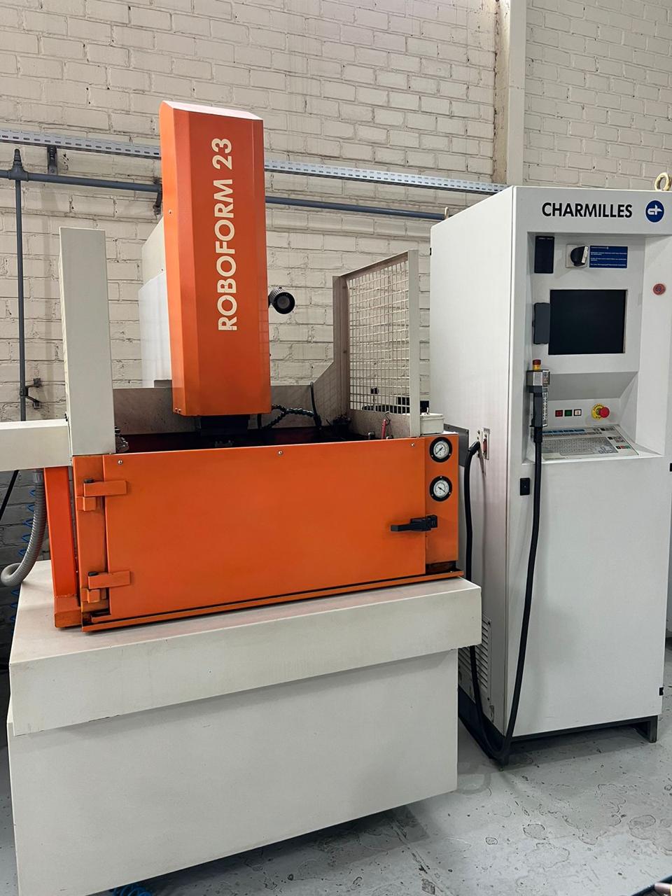 Eletroerosão CNC Charmilles Roboform 23