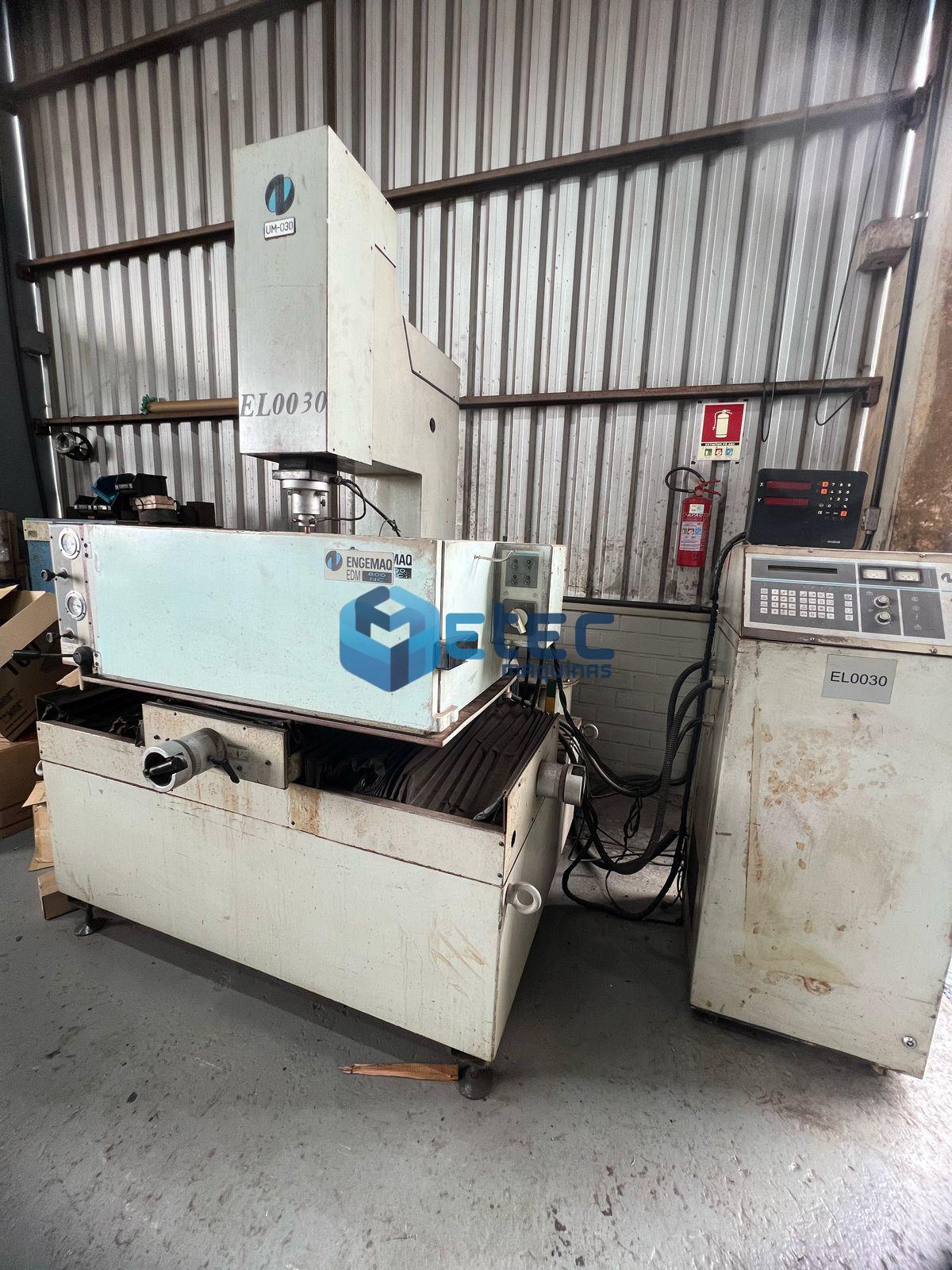 Eletroerosão Penetração Engemaq EDM 800NC