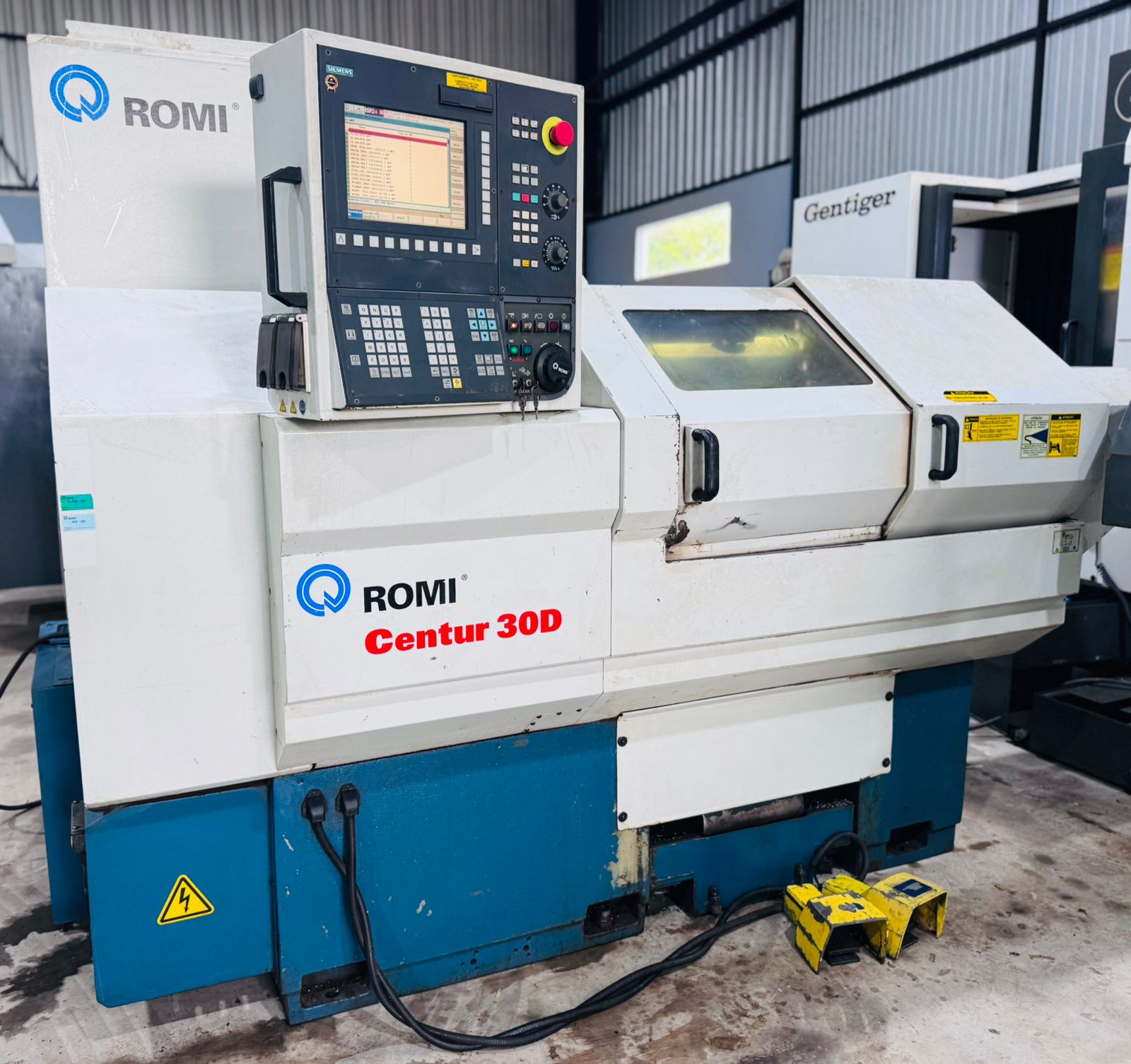 Torno CNC Romi Centur 30D